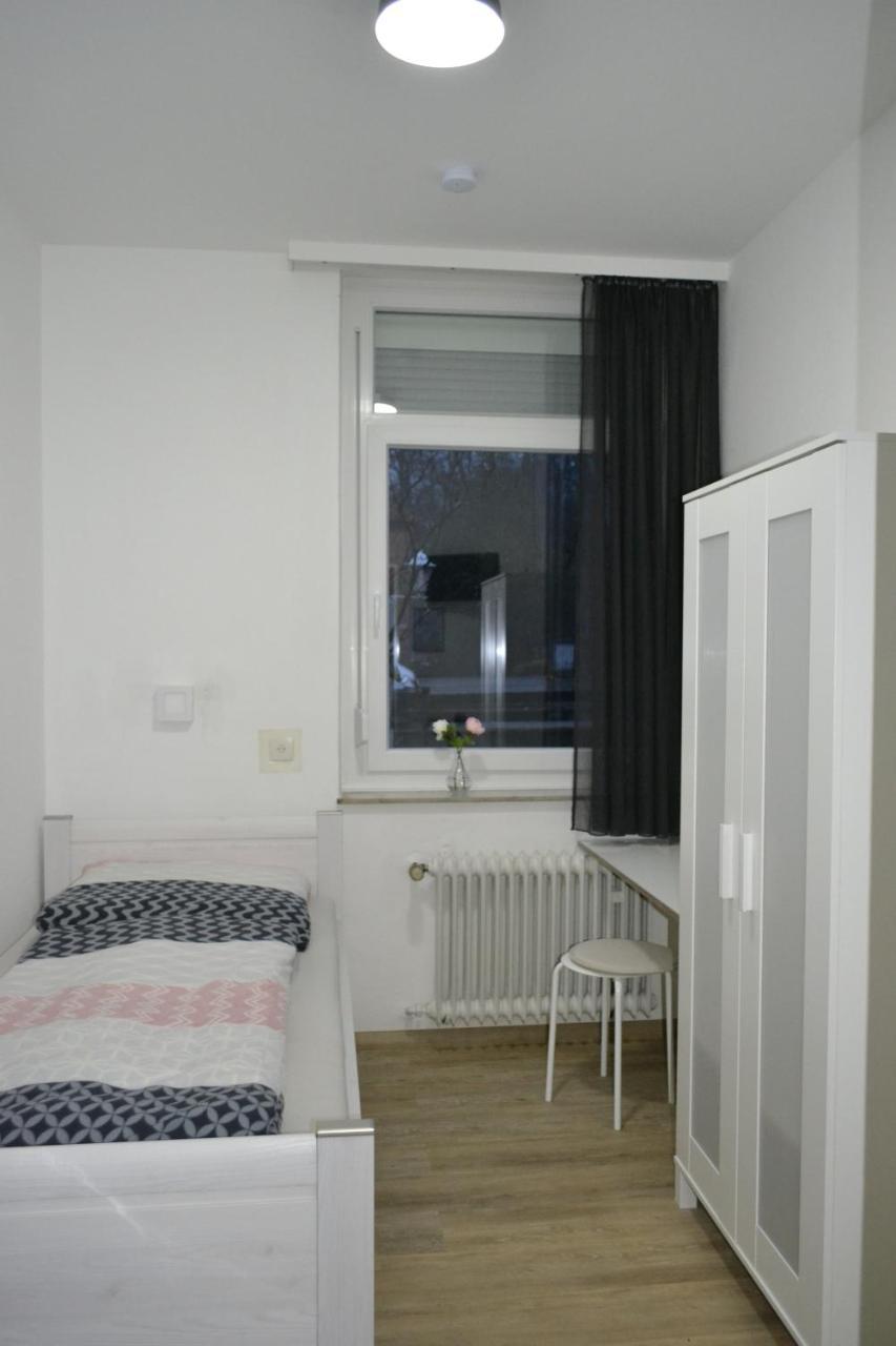 Pension Highway 3 Bielefeld Exterior foto