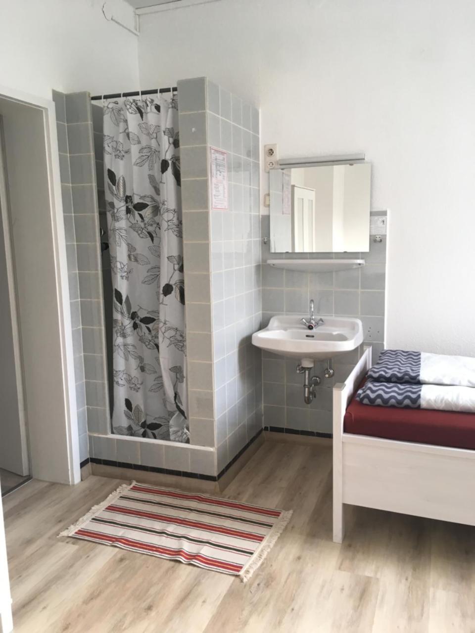 Pension Highway 3 Bielefeld Exterior foto