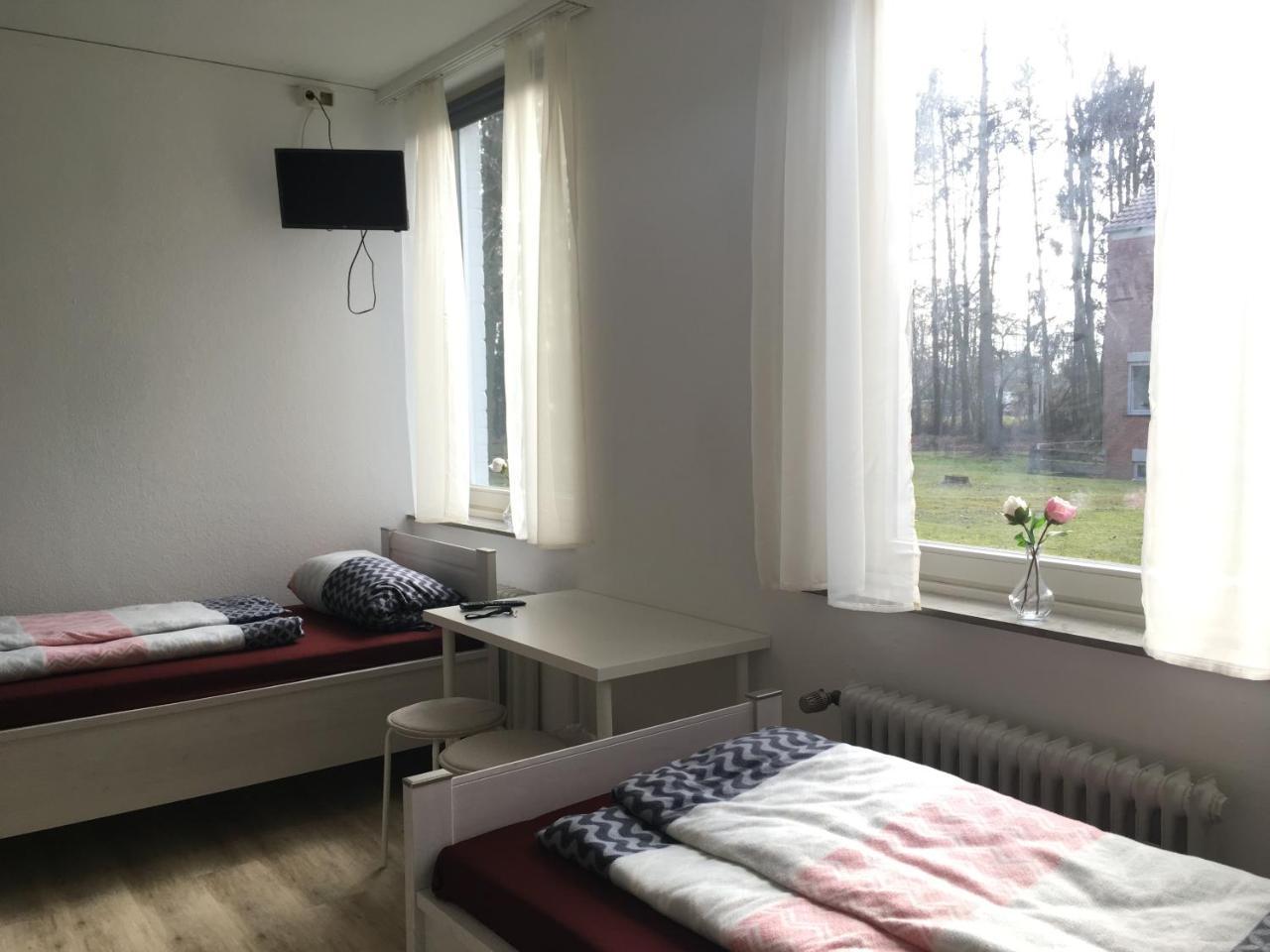 Pension Highway 3 Bielefeld Exterior foto